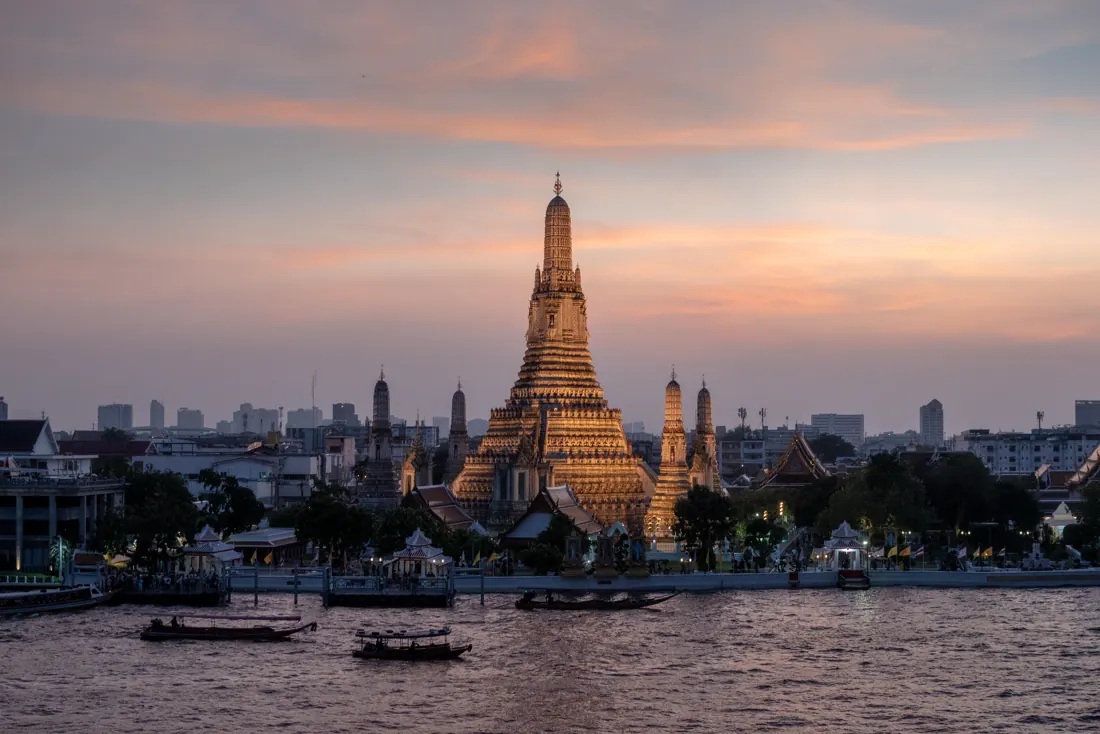 Wat Arun at sunset, Bangkok